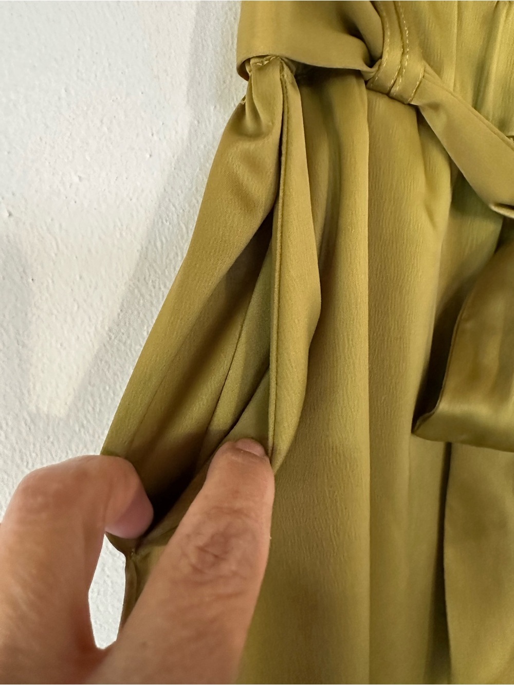 Rachel Zoe Olive Satin Stretch Tie Waist Wide Leg Pants Size M - Picture 4 of 8